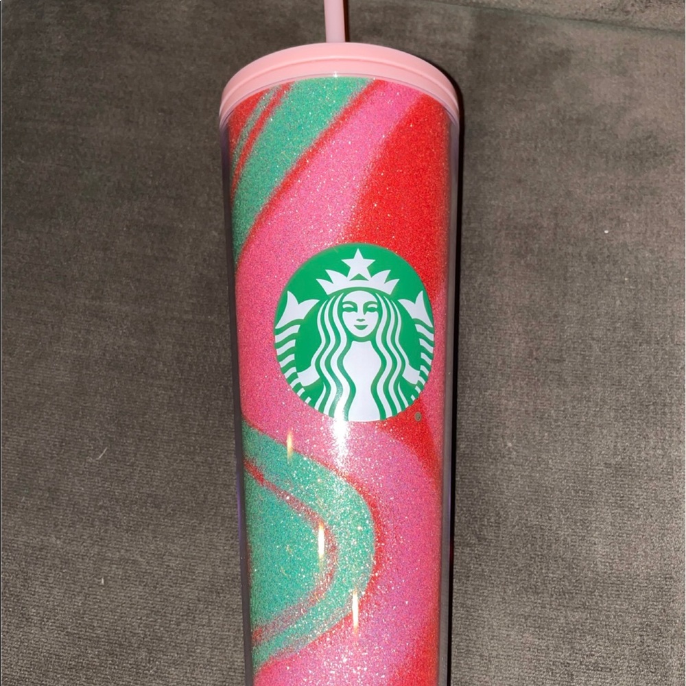 Starbucks 2020 Christmas cup - Picture 1 of 3